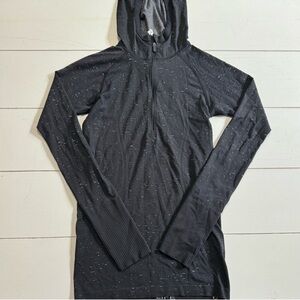 Lululemon Longsleeve Hooded Swifty Tech
